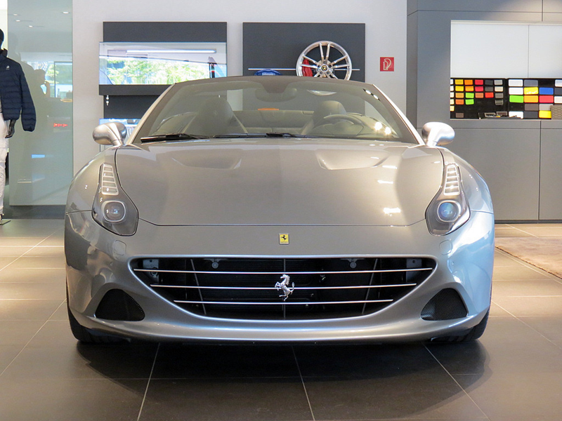 https://sportwagen-versicherungen.de/wp-content/uploads/Ferrari_California_T_1.png